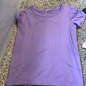 Lulu lemon shirt!